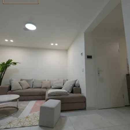 Apartment Luxrem 4 *