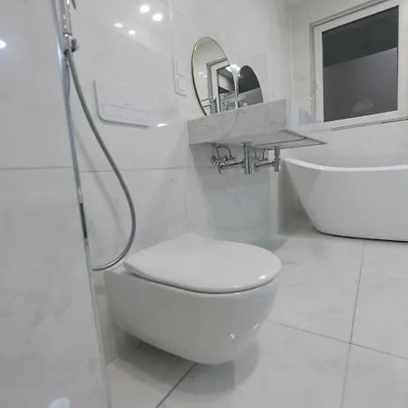 Luxrem 4 *