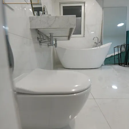 Apartment Luxrem 4 *