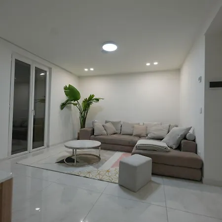 Luxrem 4 * Biel
