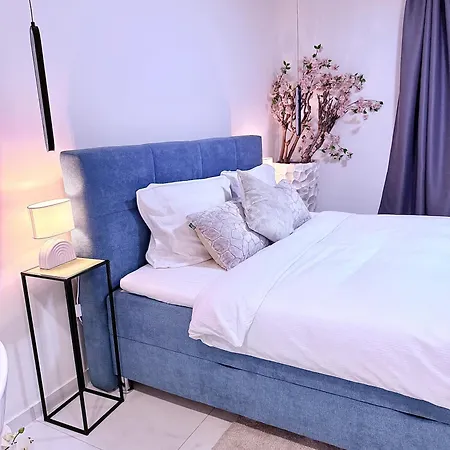 Luxrem 4 Apartment